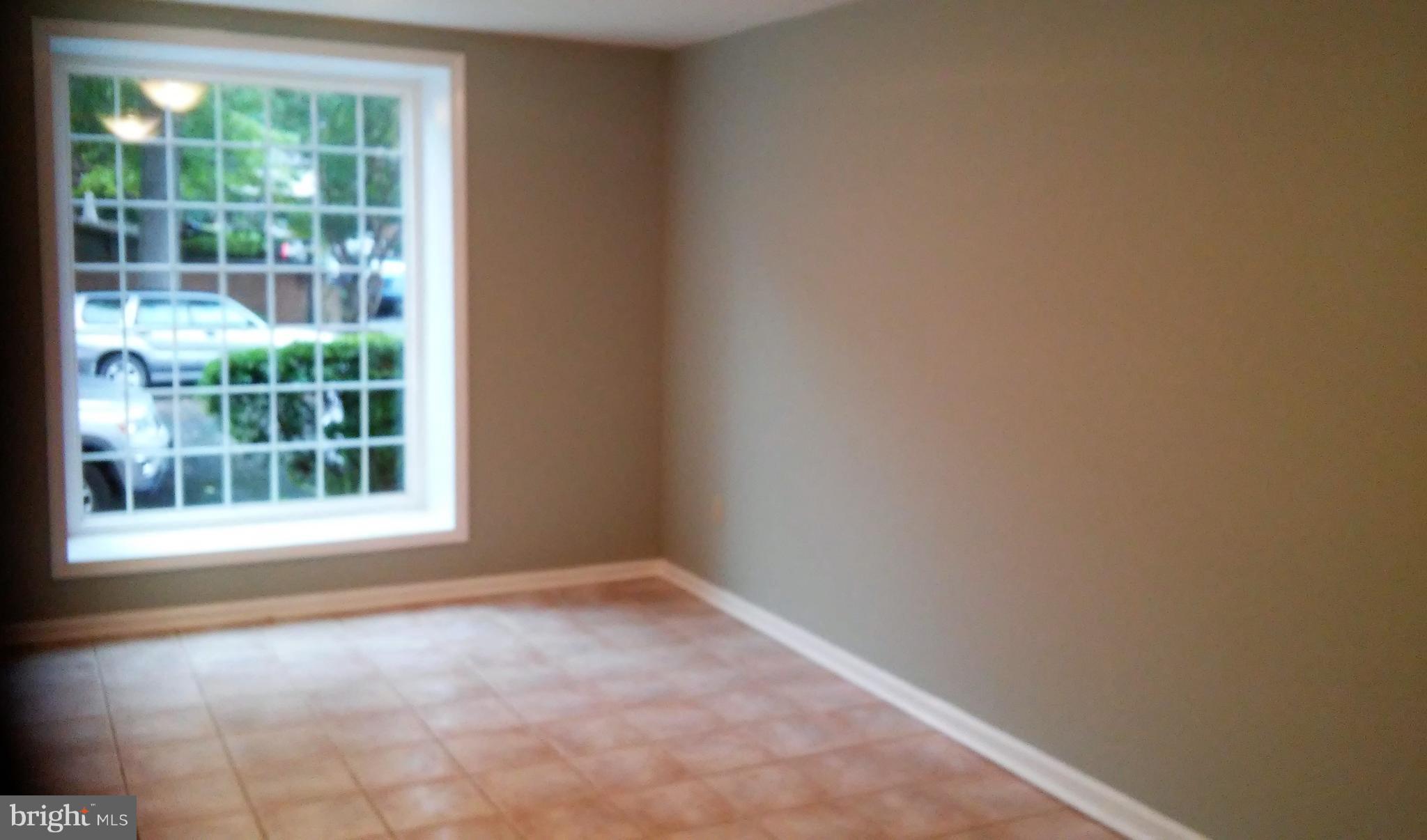 6813 Market Square Drive McLean, VA 22101 - Photo 3 of 12 Interior (General)