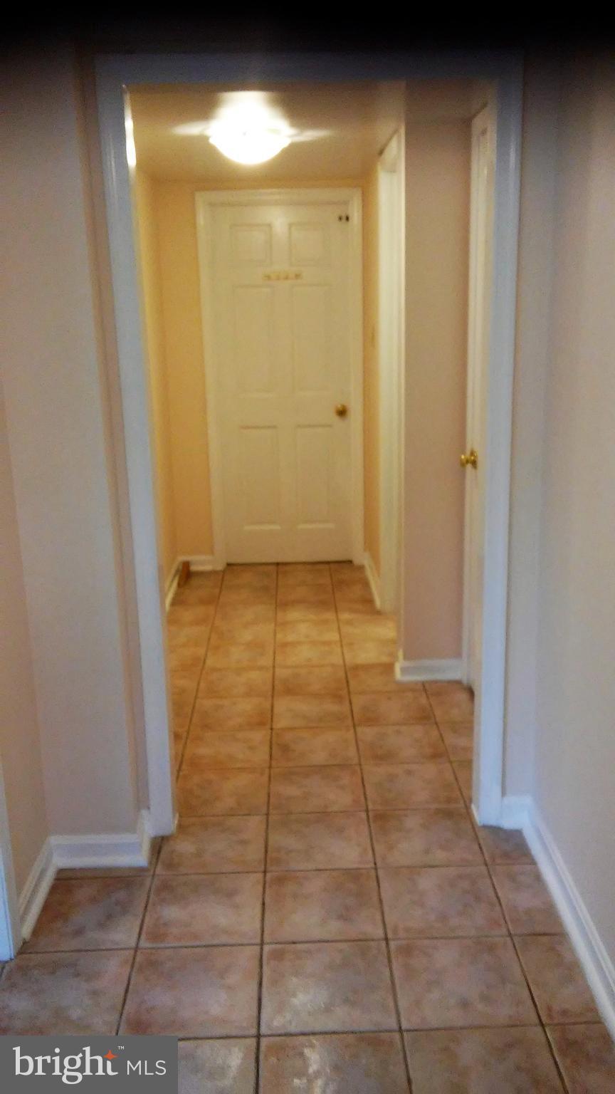 6813 Market Square Drive McLean, VA 22101 - Photo 4 of 12 Interior (General)