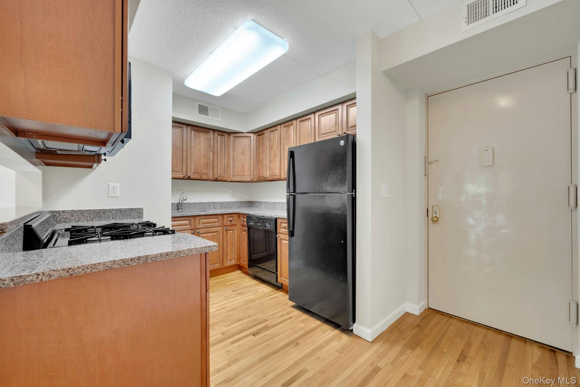 70 Lime Kiln Road, Unit 2H Tuckahoe, NY 10707 - Photo 3 of 21