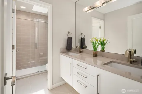 $2,398,000 | 8804 221st Avenue Northeast, Redmond, WA 98053