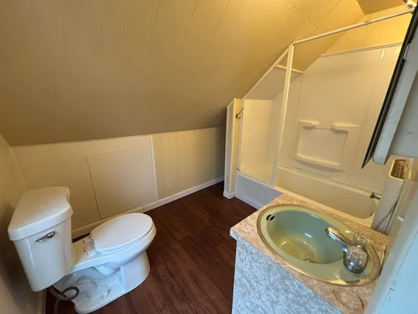 $1,450 | 15 Wheelock Street, Unit C, Manchester, NH 03102