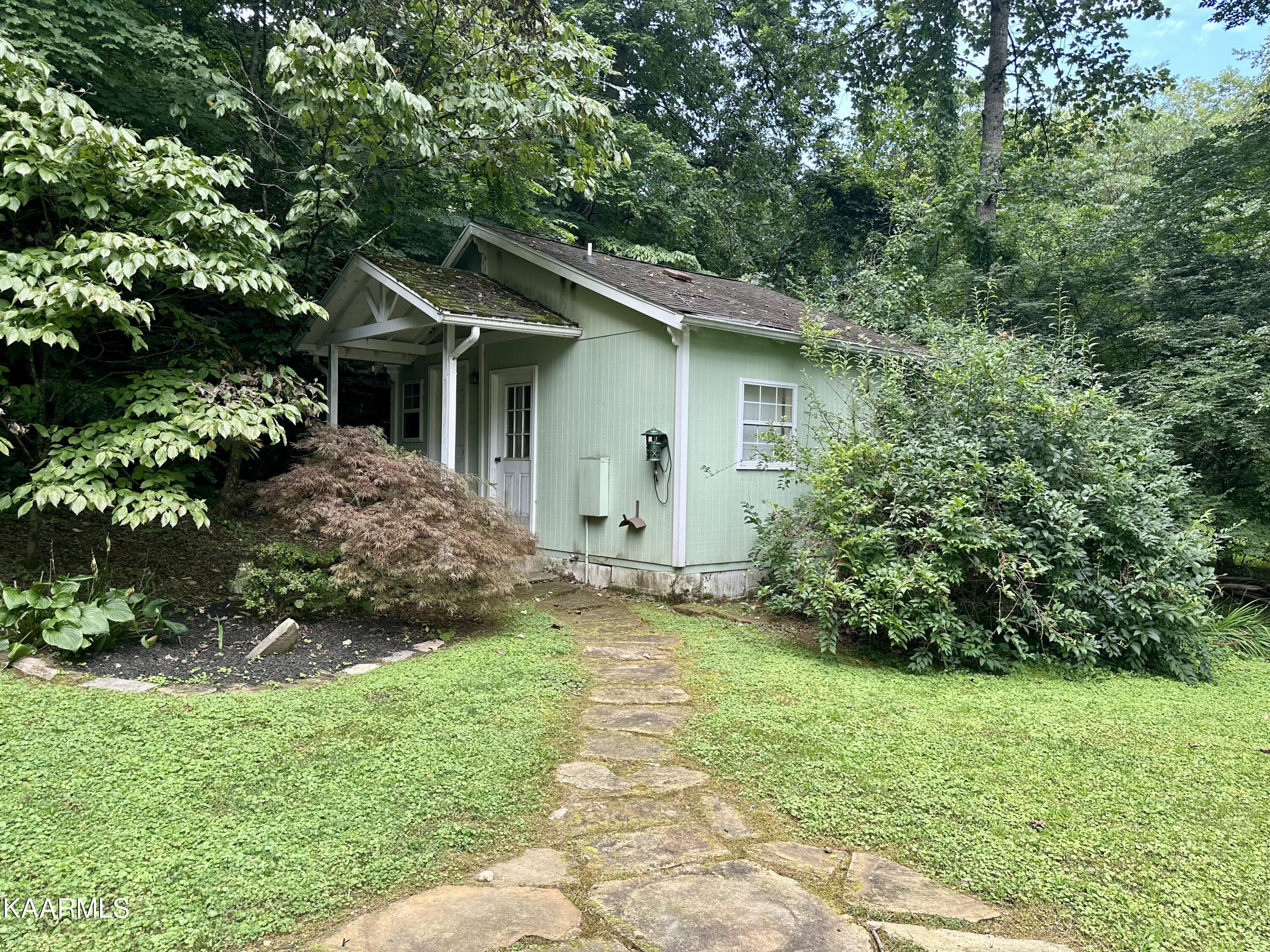 141 Garden Road Norris, TN 37828 - Photo 25 of 31 IMG_4487