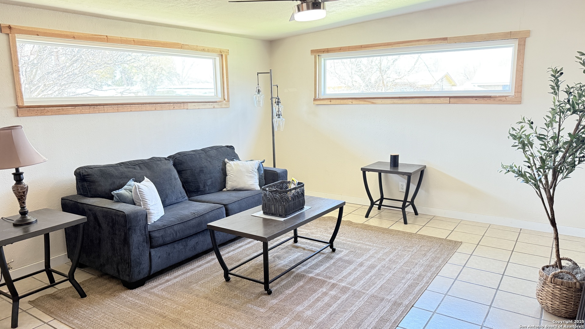 4227 Eisenhauer Road San Antonio, TX 78218 - Photo 7 of 19