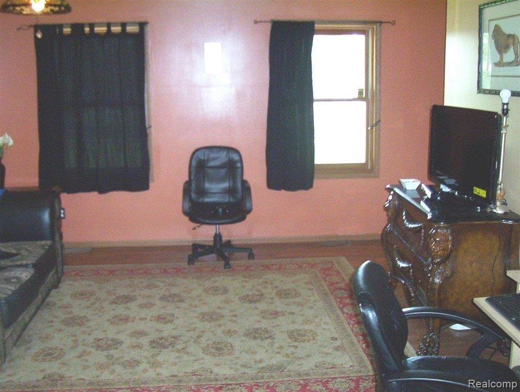 21667 Inkster Road Romulus, MI 48174 - Photo 7 of 18 INKSTER RD DEN.jpg
