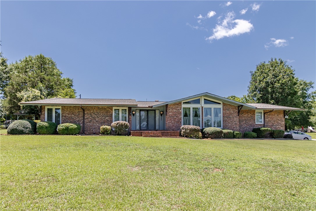 311 Meeting Street Anderson, SC 29621 - Photo 3 of 46