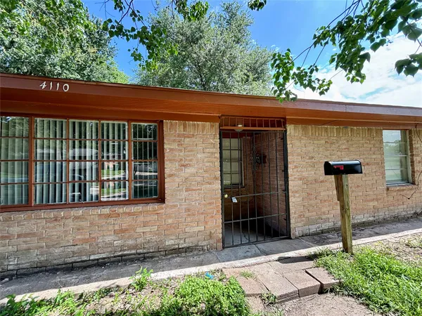 $1,650 | 4110 Knotty Oaks Trail, Houston, TX 77045