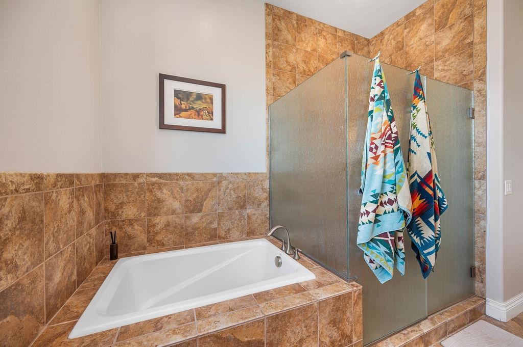2283 Trail Ridge Road Grand Junction, CO 81507 - Photo 21 of 35 view of a bathtub in a bathroom