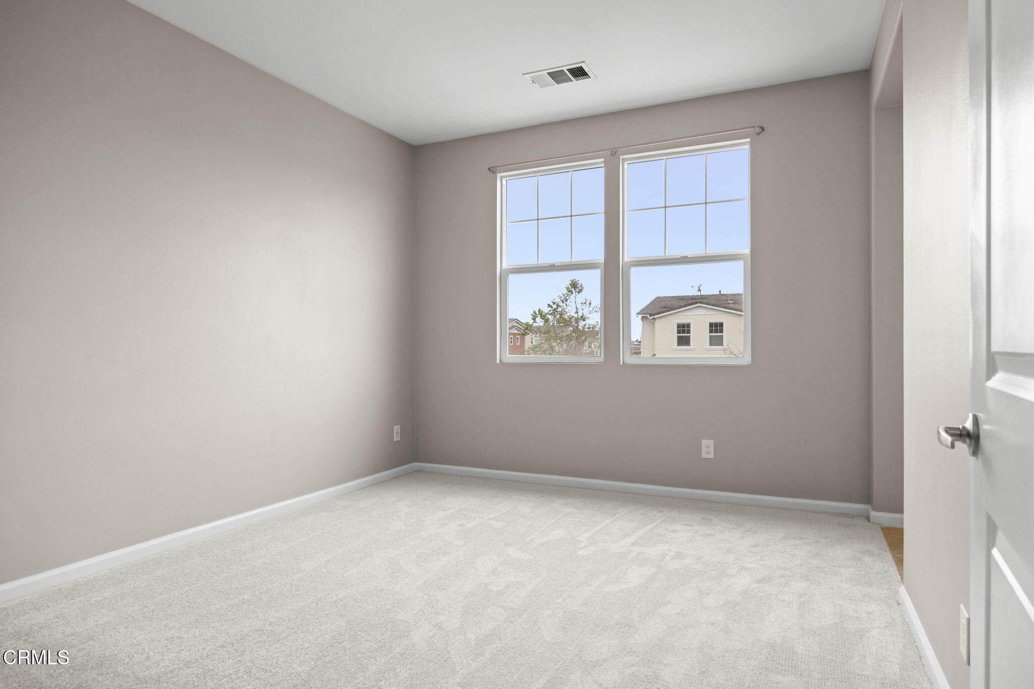3703 Islander Walk Oxnard, CA 93035 - Photo 43 of 58 38-web-or-mls-UpmarketMedia_3703I-36