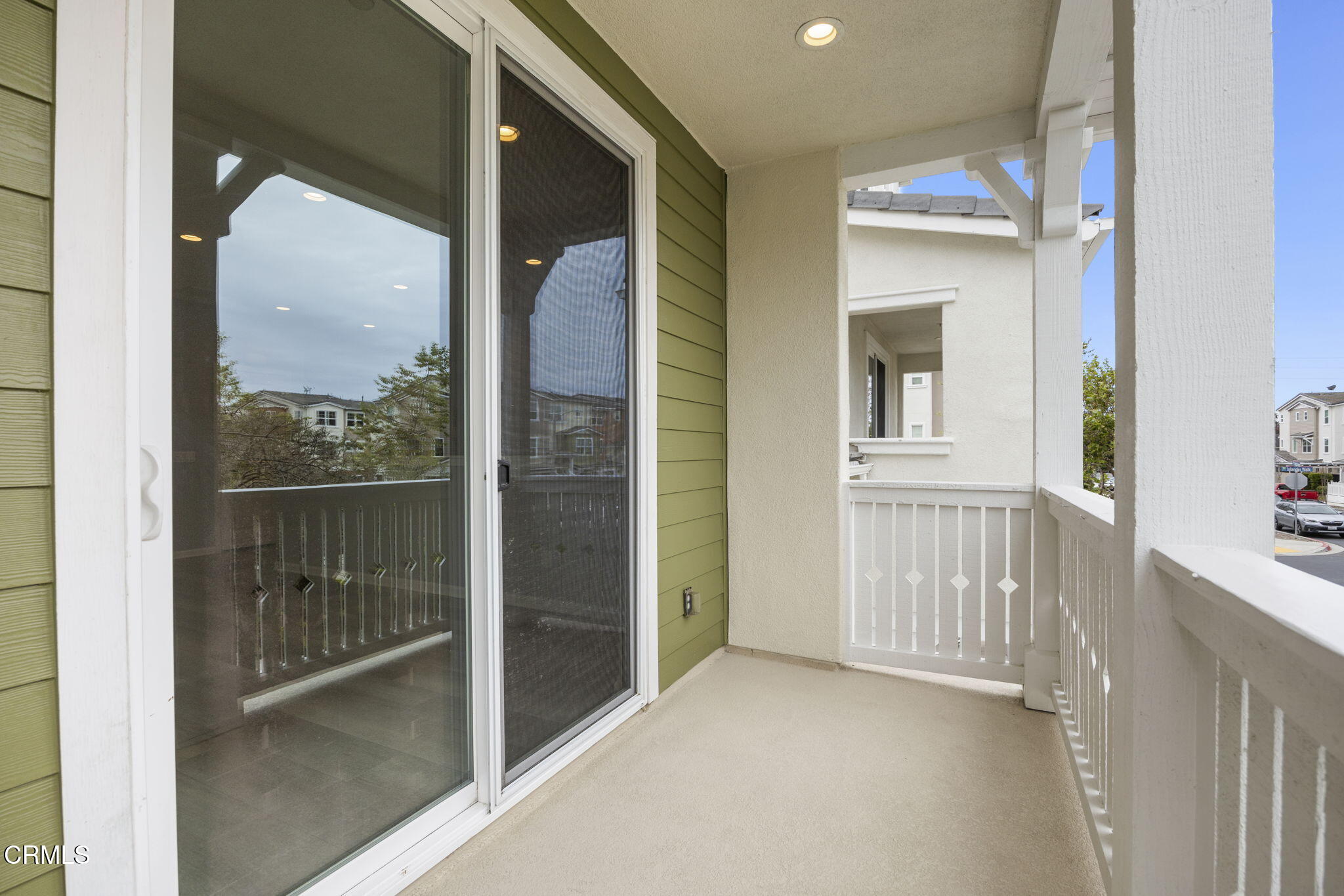 3703 Islander Walk Oxnard, CA 93035 - Photo 7 of 58 7-web-or-mls-UpmarketMedia_3703I-116