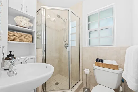 $5,000 | 1855 South Ocean Boulevard, Unit 5, Delray Beach, FL 33483