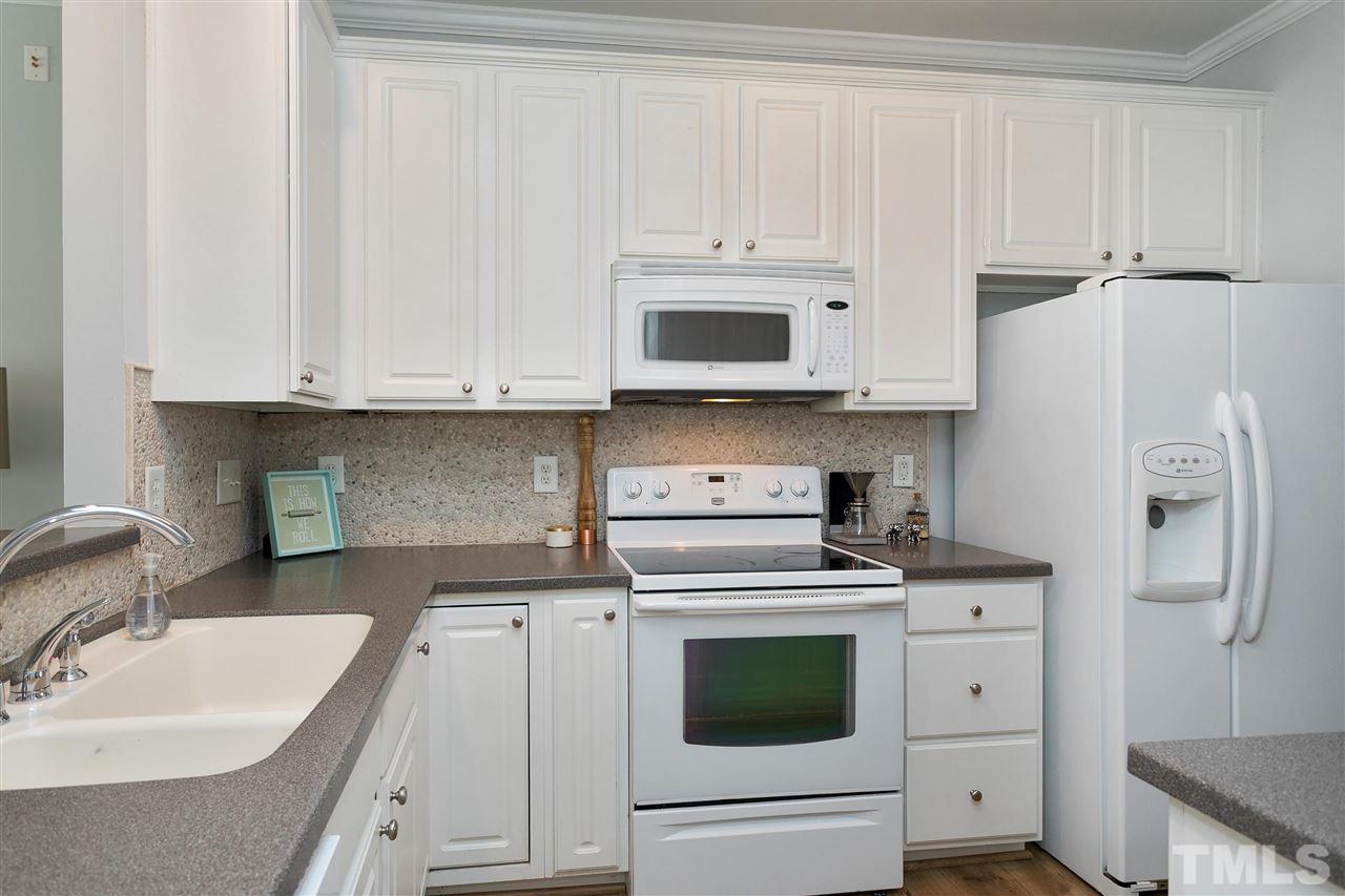 7855 Spungold Street Raleigh, NC 27617 - Photo 12 of 30 Gallery Image 12