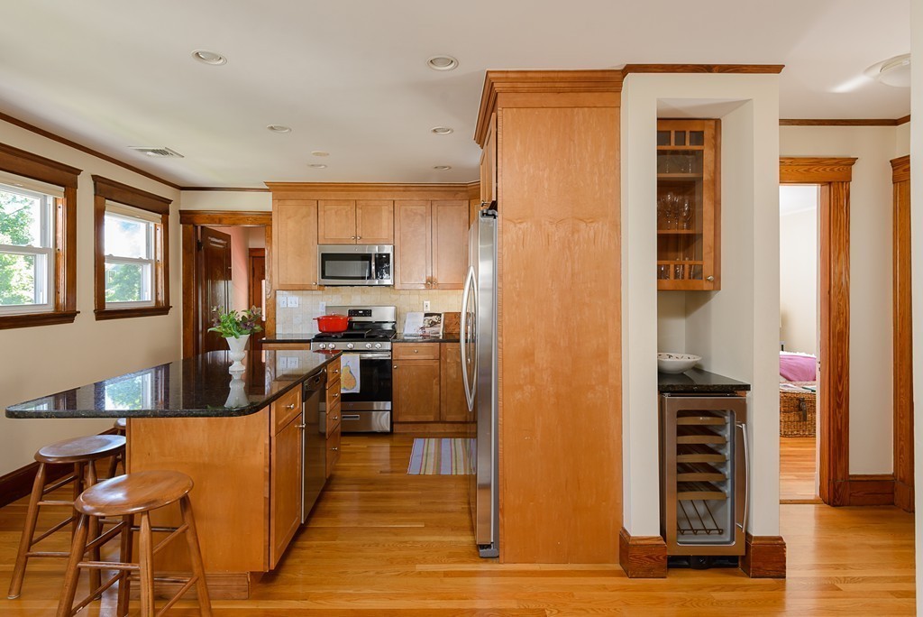 12-14 Pondview Road, Unit 2 Arlington, MA 02474 - Photo 18 of 42 Gallery Image 18