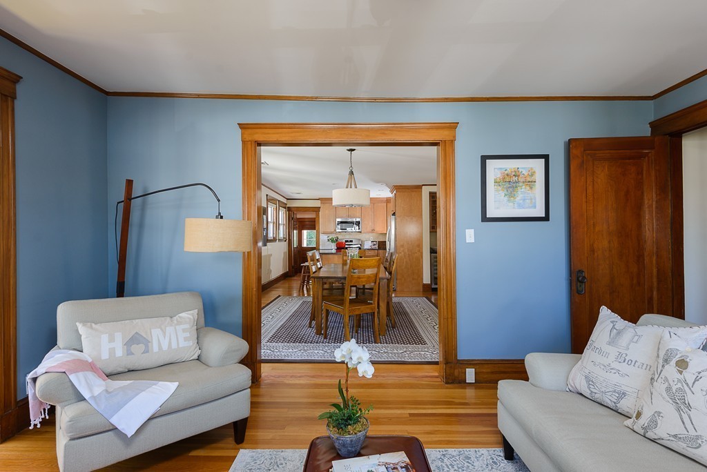 12-14 Pondview Road, Unit 2 Arlington, MA 02474 - Photo 9 of 42 Gallery Image 9