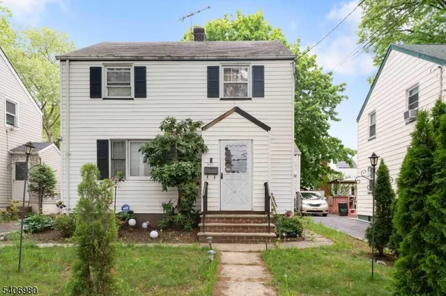 $449,000 | 420 Hollywood Avenue, Hillside, NJ 07205