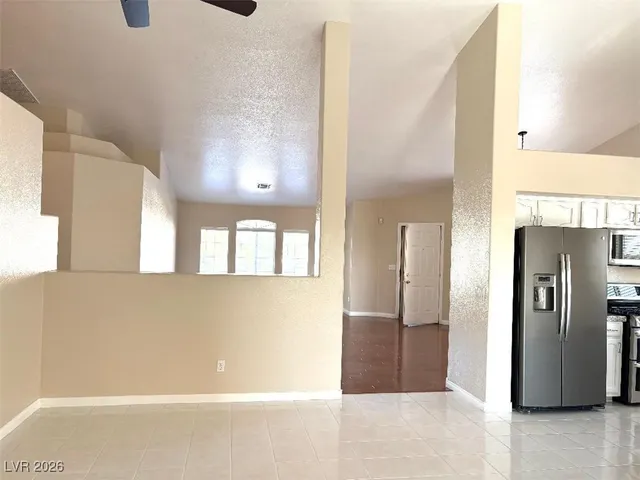 $2,400 | 8945 Goddess Court, Las Vegas, NV 89117