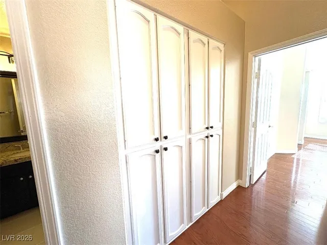 $2,400 | 8945 Goddess Court, Las Vegas, NV 89117