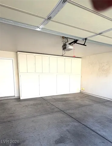 $2,400 | 8945 Goddess Court, Las Vegas, NV 89117