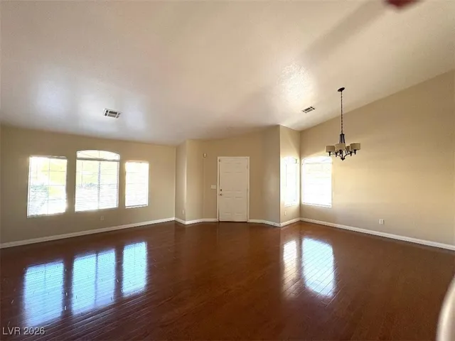 $2,400 | 8945 Goddess Court, Las Vegas, NV 89117