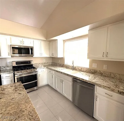 $2,400 | 8945 Goddess Court, Las Vegas, NV 89117