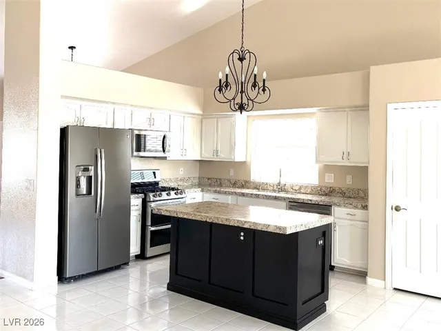 $2,400 | 8945 Goddess Court, Las Vegas, NV 89117