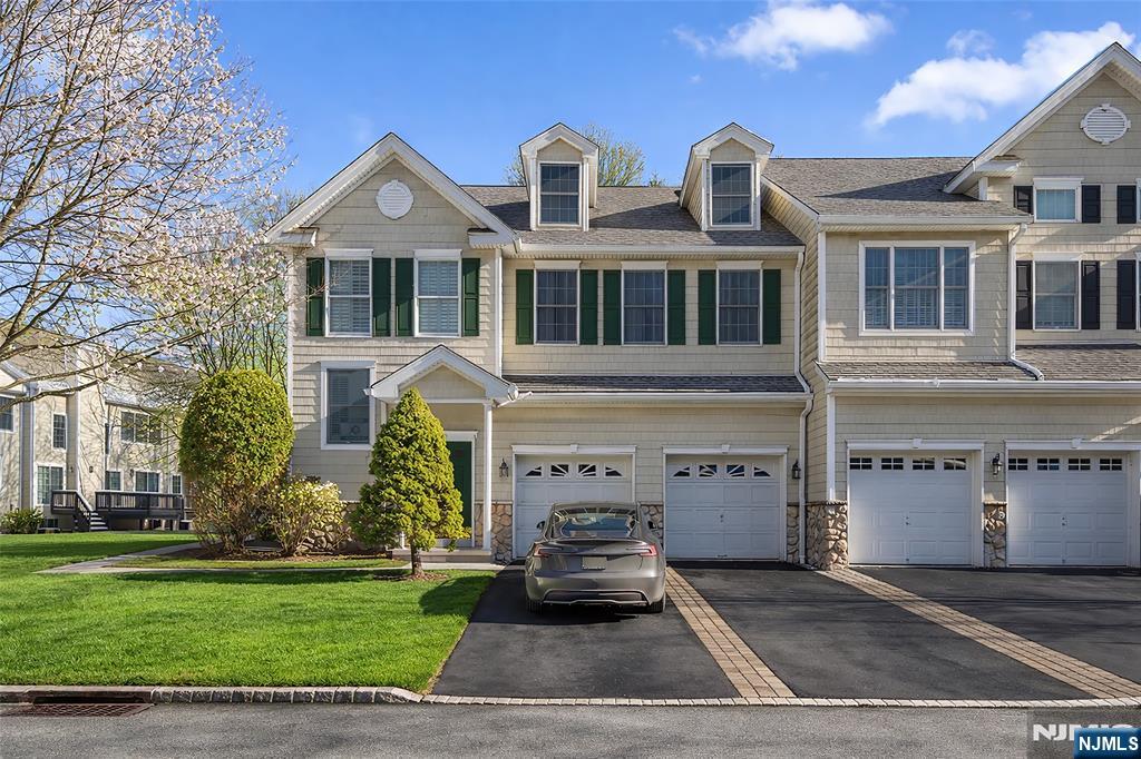 36 Woods Edge Road Old Tappan, NJ 07675 - Photo 1 of 31