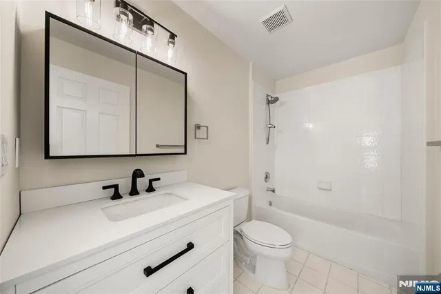 $799,000 | 36 Woods Edge Road, Old Tappan, NJ 07675