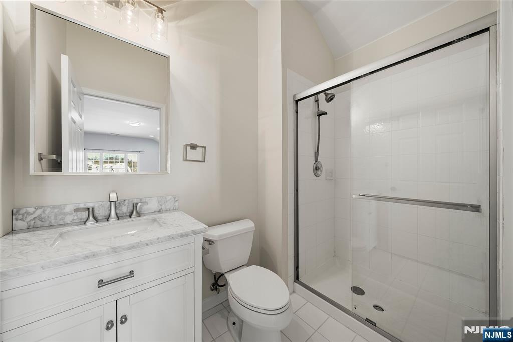 36 Woods Edge Road Old Tappan, NJ 07675 - Photo 29 of 31