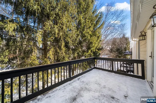 $799,000 | 36 Woods Edge Road, Old Tappan, NJ 07675