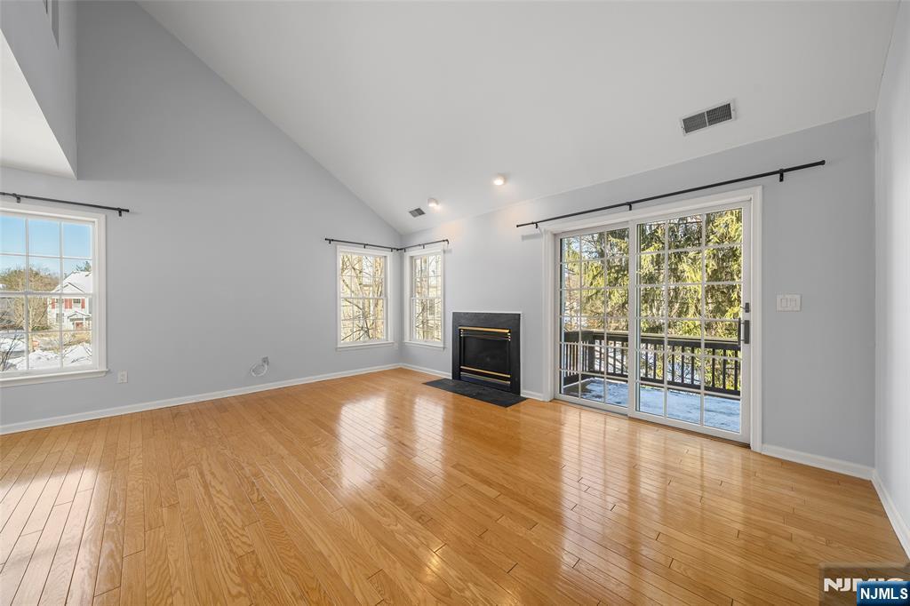 36 Woods Edge Road Old Tappan, NJ 07675 - Photo 10 of 31