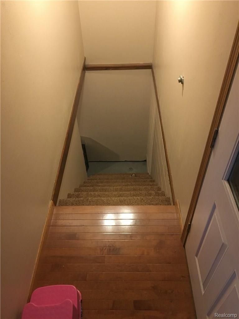 1704 East Linwood Road Linwood, MI 48634 - Photo 17 of 41 Stairs to basement by attached garage