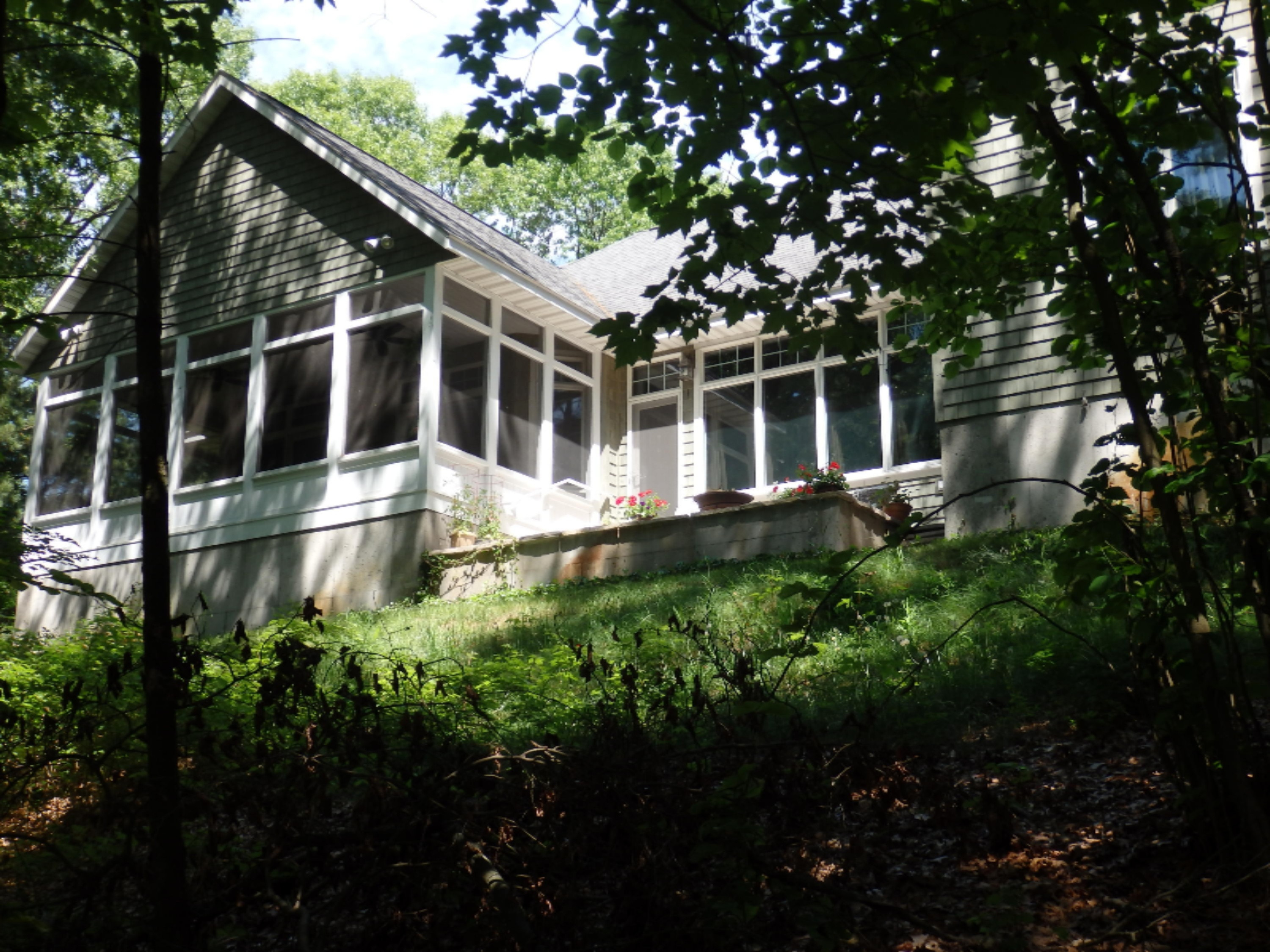 772 Red Apple Road Manistee, MI 49660 - Photo 3 of 110 P6080694