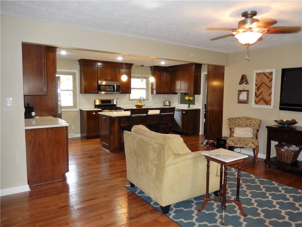 487 Valley Way Road Greenwood, IN 46142 - Photo 2 of 17 Gallery Image 2