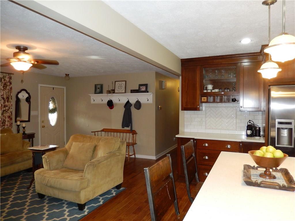 487 Valley Way Road Greenwood, IN 46142 - Photo 4 of 17 Gallery Image 4