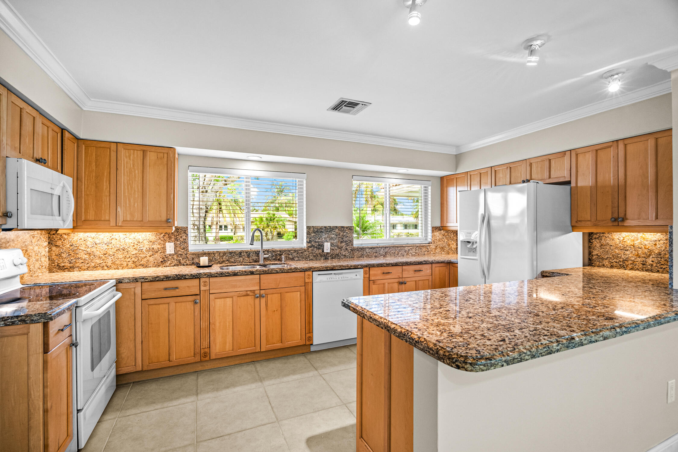 1260 Southwest 9th Street Boca Raton, FL 33486 - Photo 23 of 42 DSC08583