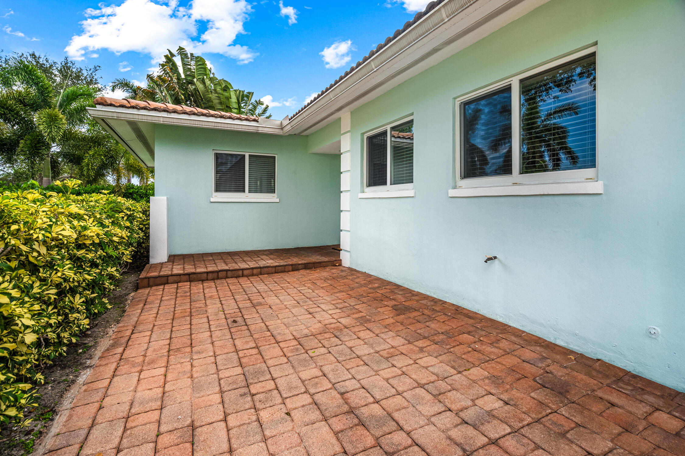 1260 Southwest 9th Street Boca Raton, FL 33486 - Photo 7 of 42 DSC08502