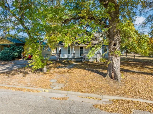 $120,000 | 311 North Kansas Avenue, Anthony, KS 67003