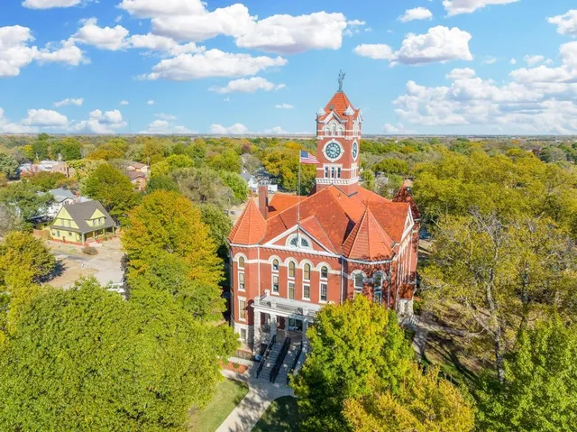 $120,000 | 311 North Kansas Avenue, Anthony, KS 67003