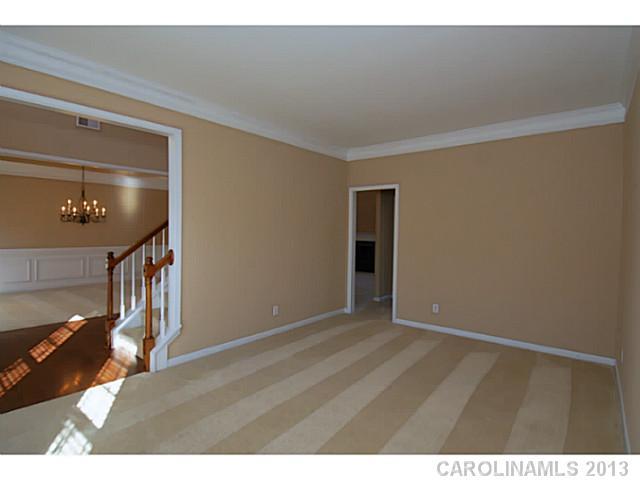 10533 Greenhead View Road Charlotte, NC 28262 - Photo 4 of 16