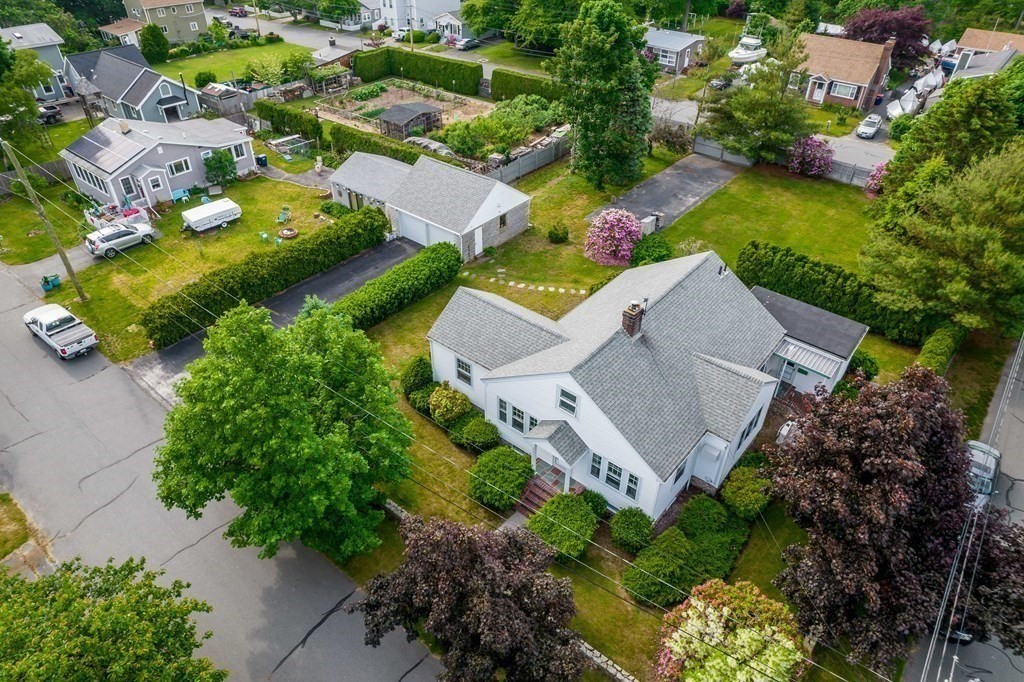 40 Sedgewick Road Fairhaven, MA 02719 - Photo 2 of 34 Gallery Image 2