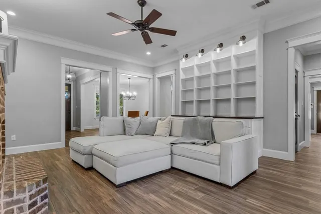 $999,000 | 796 Vzcr 1922, Fruitvale, TX 75127