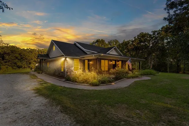 $999,000 | 796 Vzcr 1922, Fruitvale, TX 75127