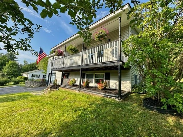 25 Center Street Bennington, VT 05201 - Photo 2 of 40