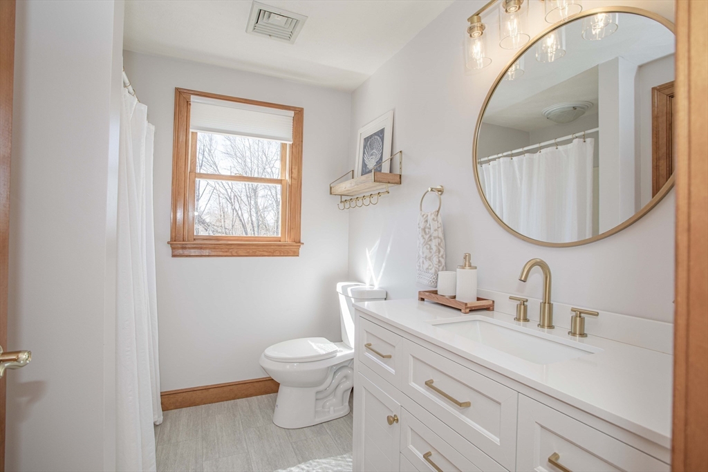 7 Appleton Way Medway, MA 02053 - Photo 20 of 42