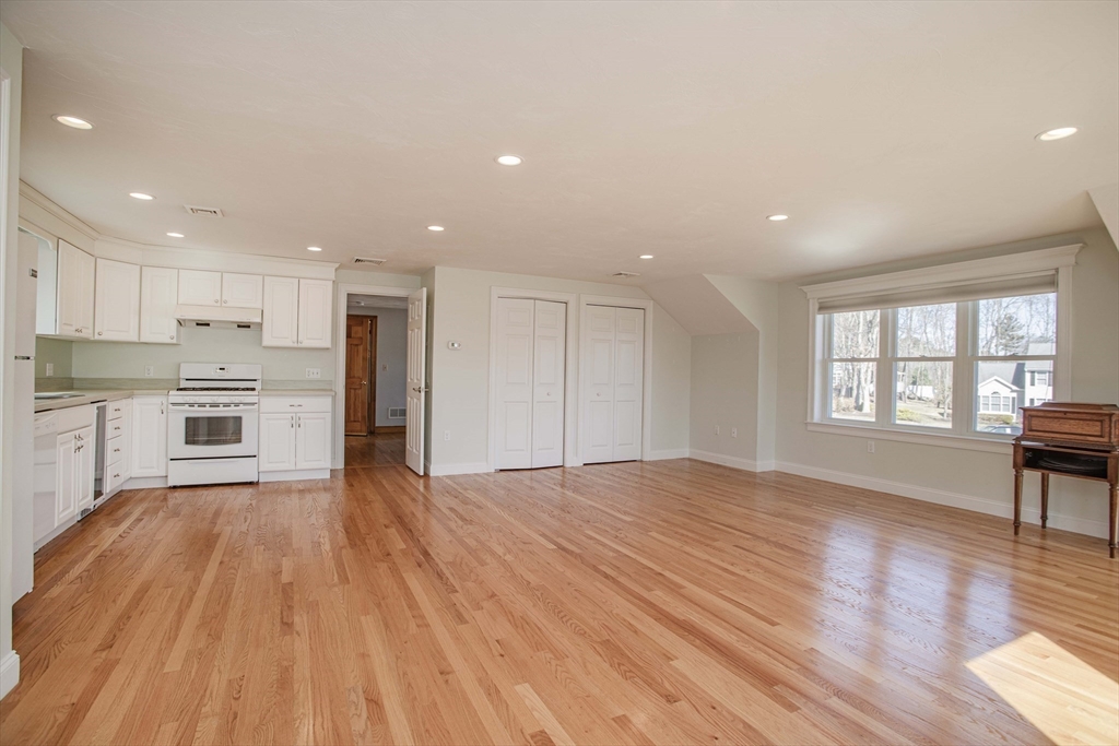 7 Appleton Way Medway, MA 02053 - Photo 24 of 42