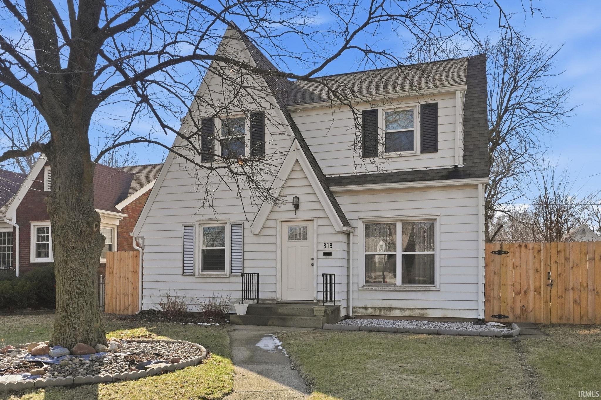 818 East Rudisill Boulevard Fort Wayne, IN 46806 - Photo 2 of 17