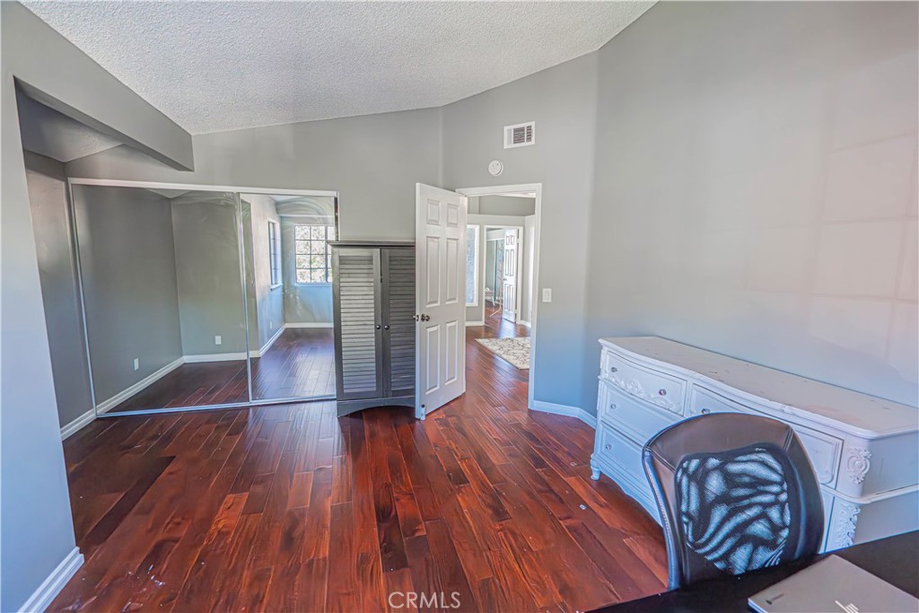 28076 Wildwind Road Canyon Country, CA 91351 - Photo 29 of 48