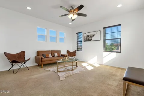 $1,035,000 | 28649 Stonegate Court, Valencia, CA 91354