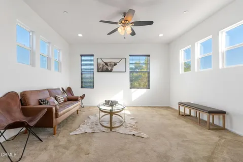 $1,035,000 | 28649 Stonegate Court, Valencia, CA 91354