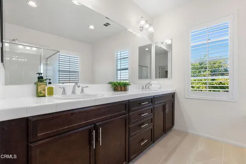 $1,035,000 | 28649 Stonegate Court, Valencia, CA 91354