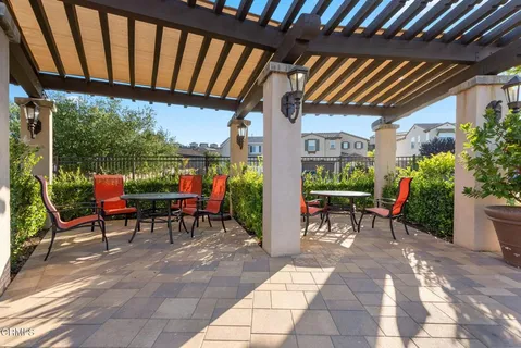 $1,035,000 | 28649 Stonegate Court, Valencia, CA 91354